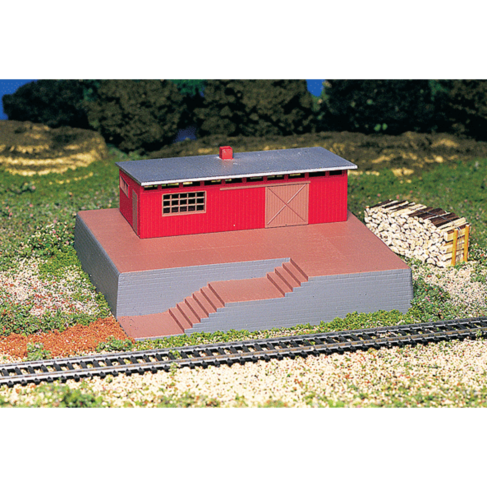 Bachmann 46209 HO Operating Steam Whistle in Storage Building