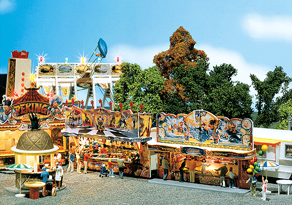 140446 HO Fairground Booths, Ducky Pond & Fishing Game, Era IV