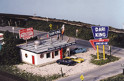 82 N Dari-King Drive In Restaurant - 2-1/4 x 3" 5.6 x 7.5cm Kit