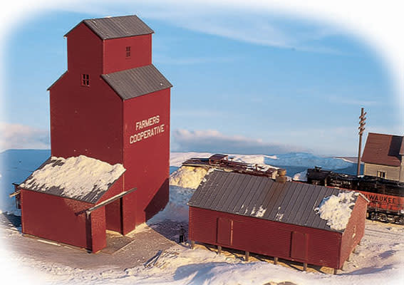 9333238 N Farmer's Co-op Rural Grain Elevator