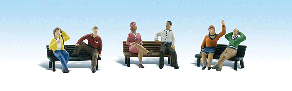 1924 HO People on Benches
