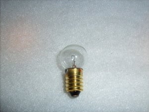 428 12.5 VOLTS LARGE GLOBE SCREW