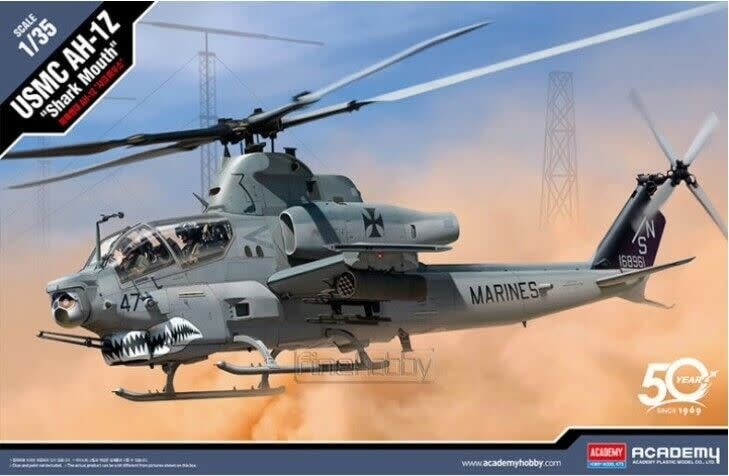 12127 1/35 AH-1Z Shark Mouth USMC Attack Helicopter