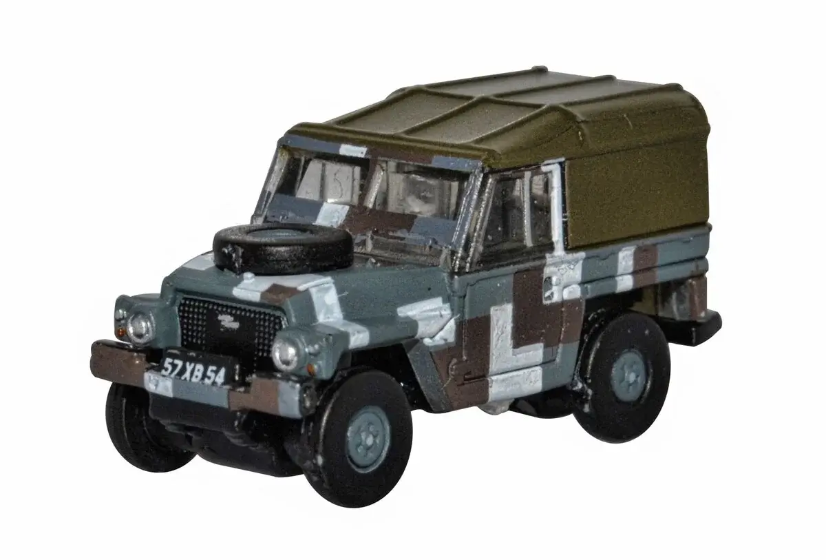 NLRL004 N Land Rover Lightweight Berlin Scheme