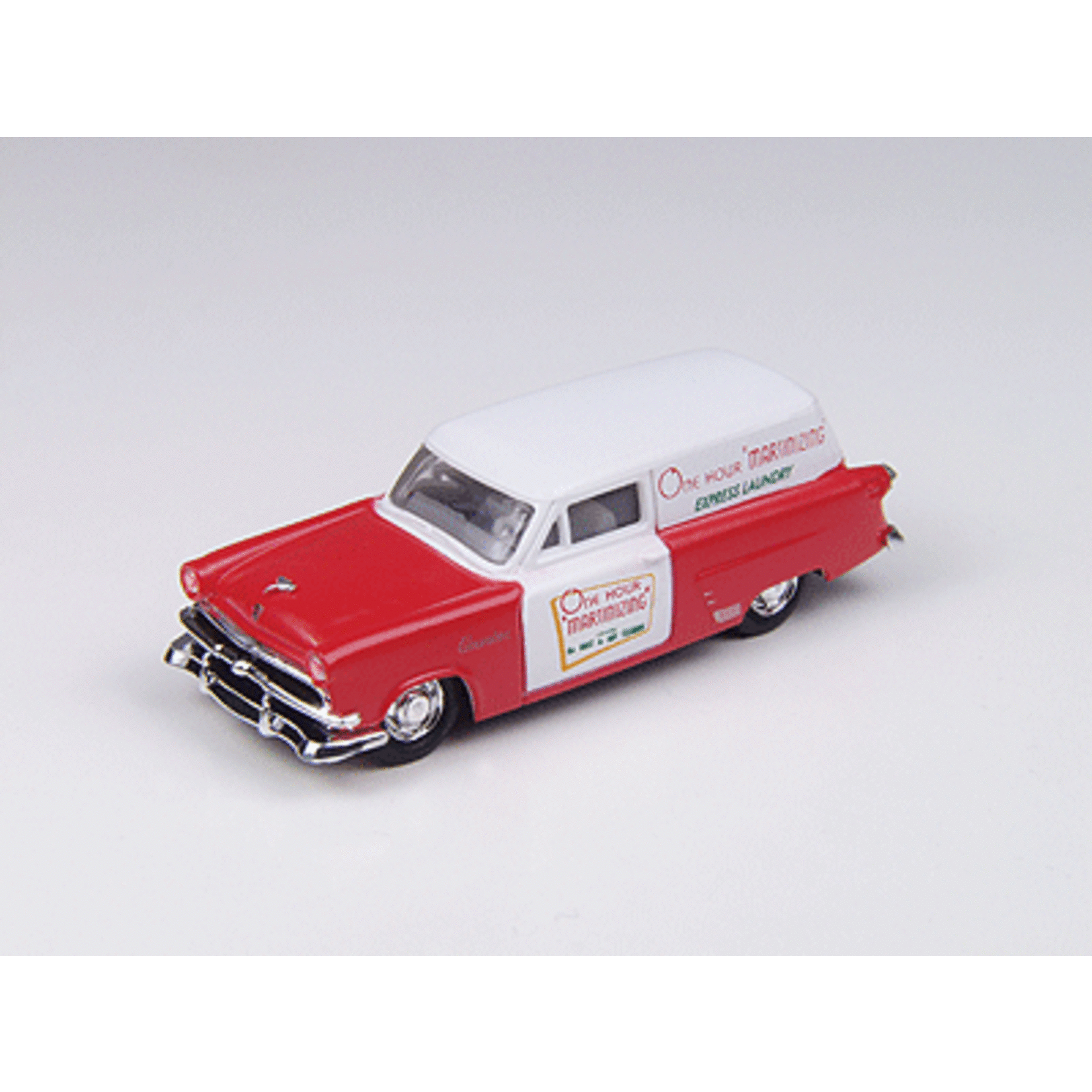 Classic Metal Works 30326 HO 53 FORD COURIER One Hour Martinizing Dry Cleaner Delivery (red, white)