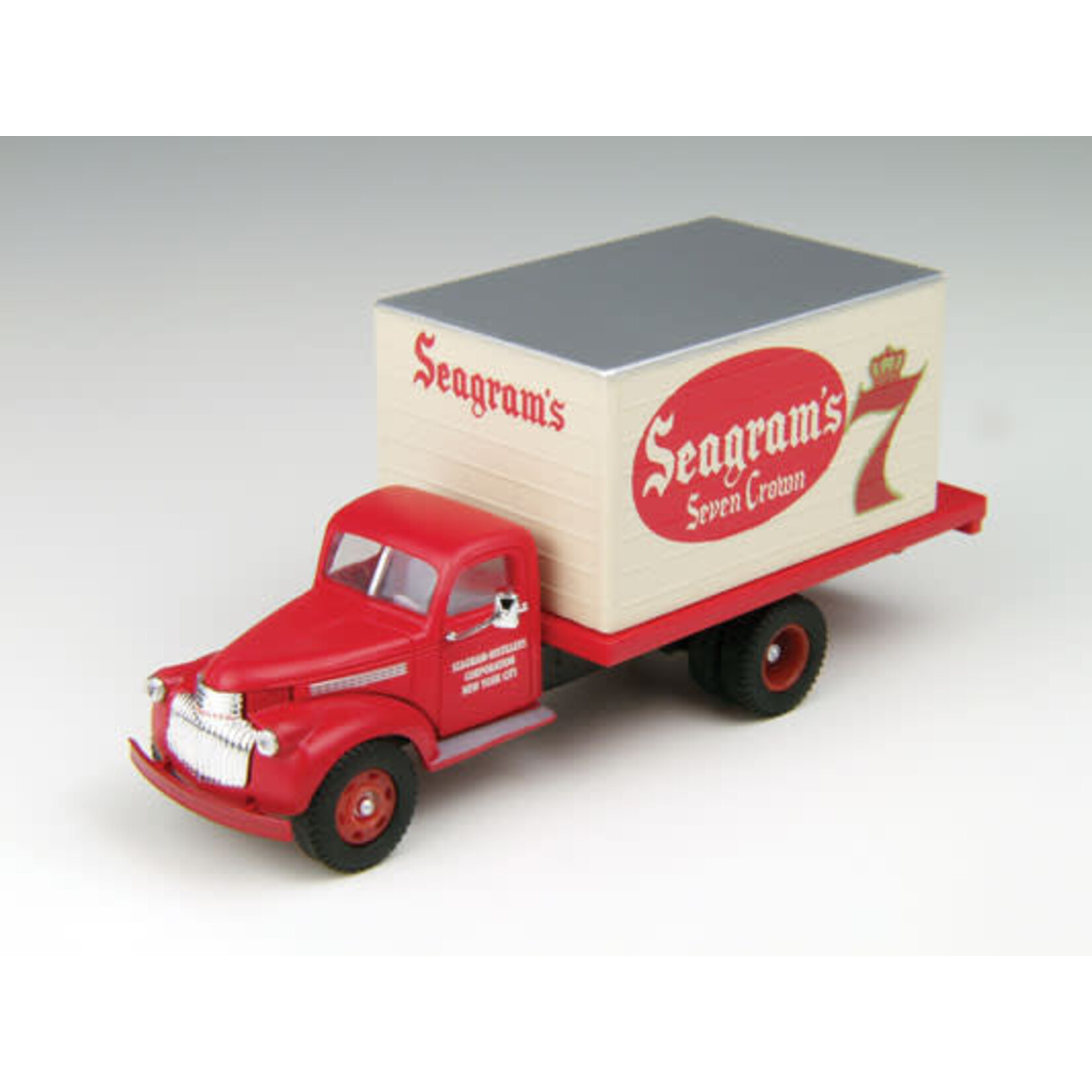 Classic Metal Works 30362 HO 1491-1946 Chevrolet Box Truck, Seagram's 7