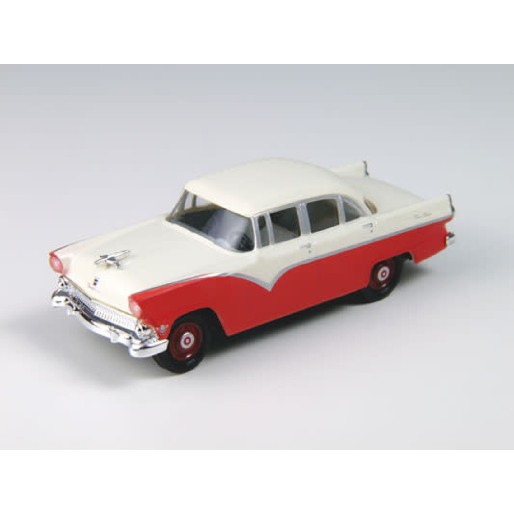 Classic Metal Works 30381 HO 1955 Ford Fairlane Torch Red, Snowshoe White