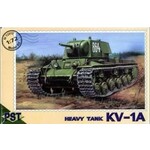 PST 72013 KV-1A WWII SOVIET HEAVY TANK 1/72