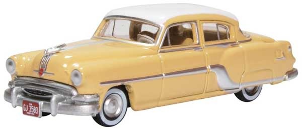 87PC54002 HO Pontiac Chieftain 1954 Winter White/Maize Yellow