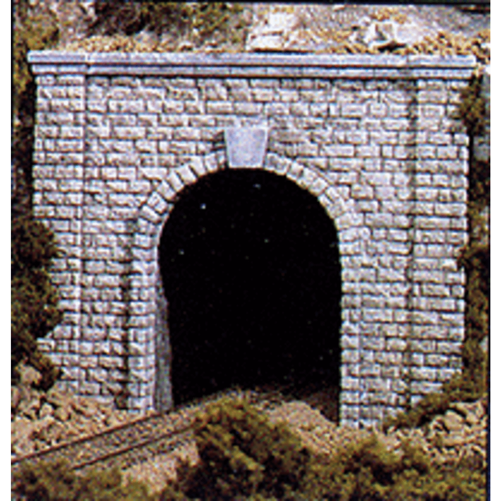 Woodland Scenics 1253 HO Single Tunnel Portal, Cut Stone