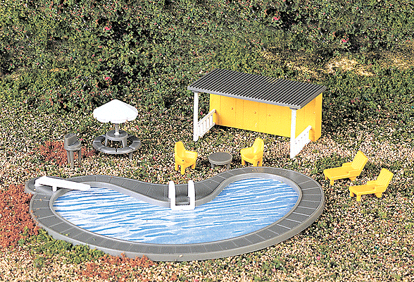 42215 HO Pool and Accessories
