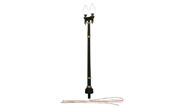 5632 HO Street Lights, Double Lamp Post (3)