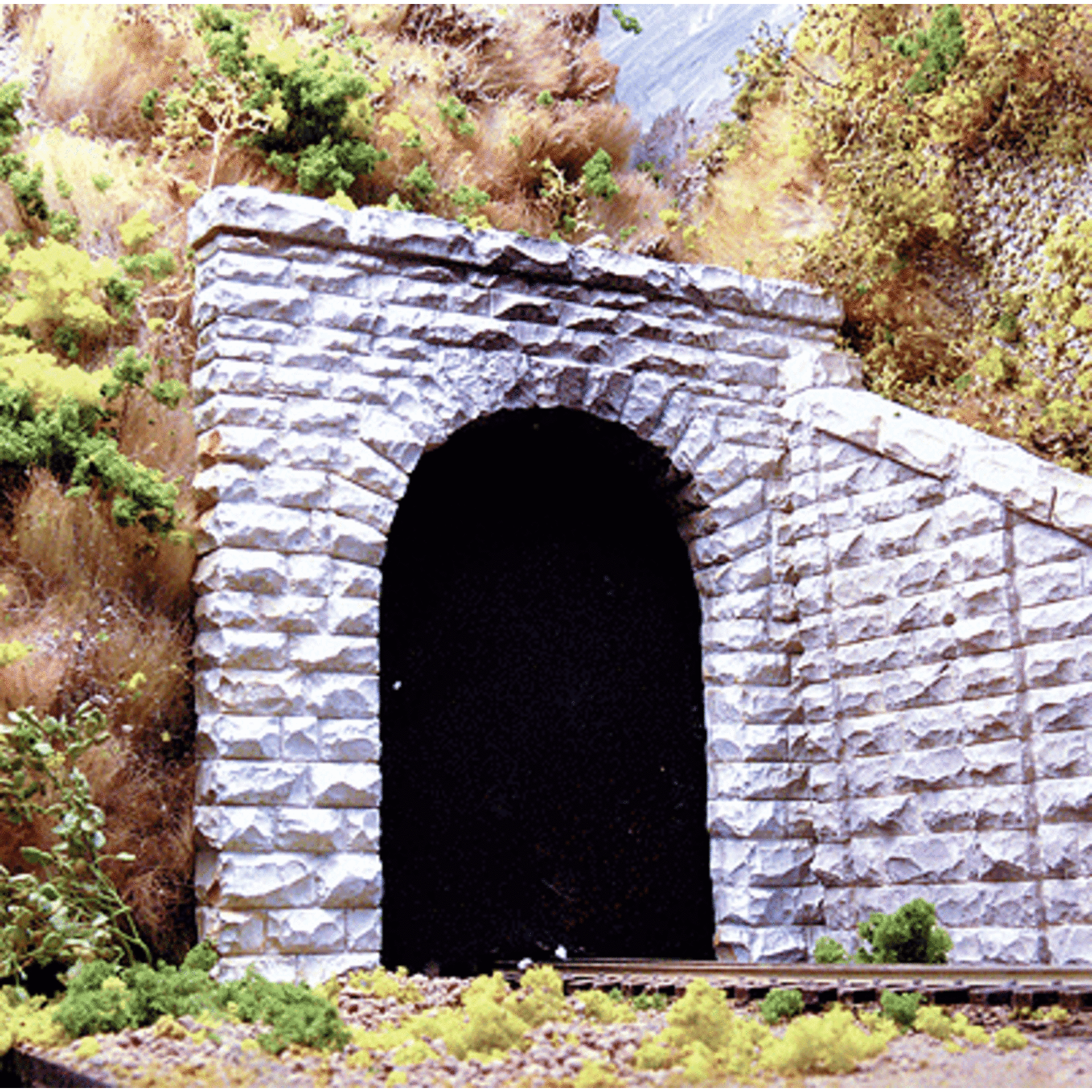 Chooch 8340 HO Single Cut Stone Tunnel Portal