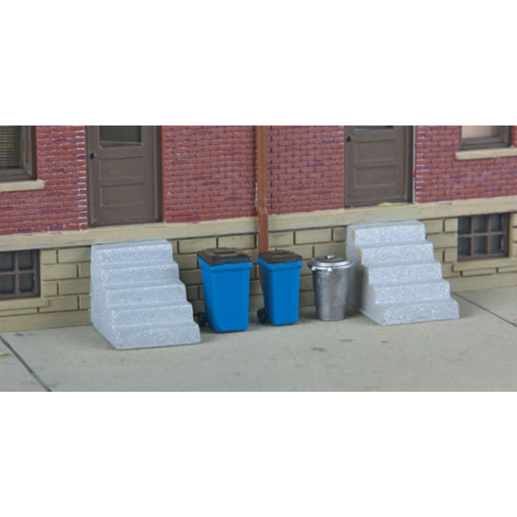 Walthers 9494127 HO Vintage Garbage Cans & Recycling Bins