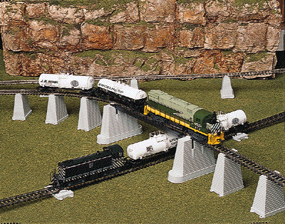 80 HO Over-N-Under 47-Piece Pier Set