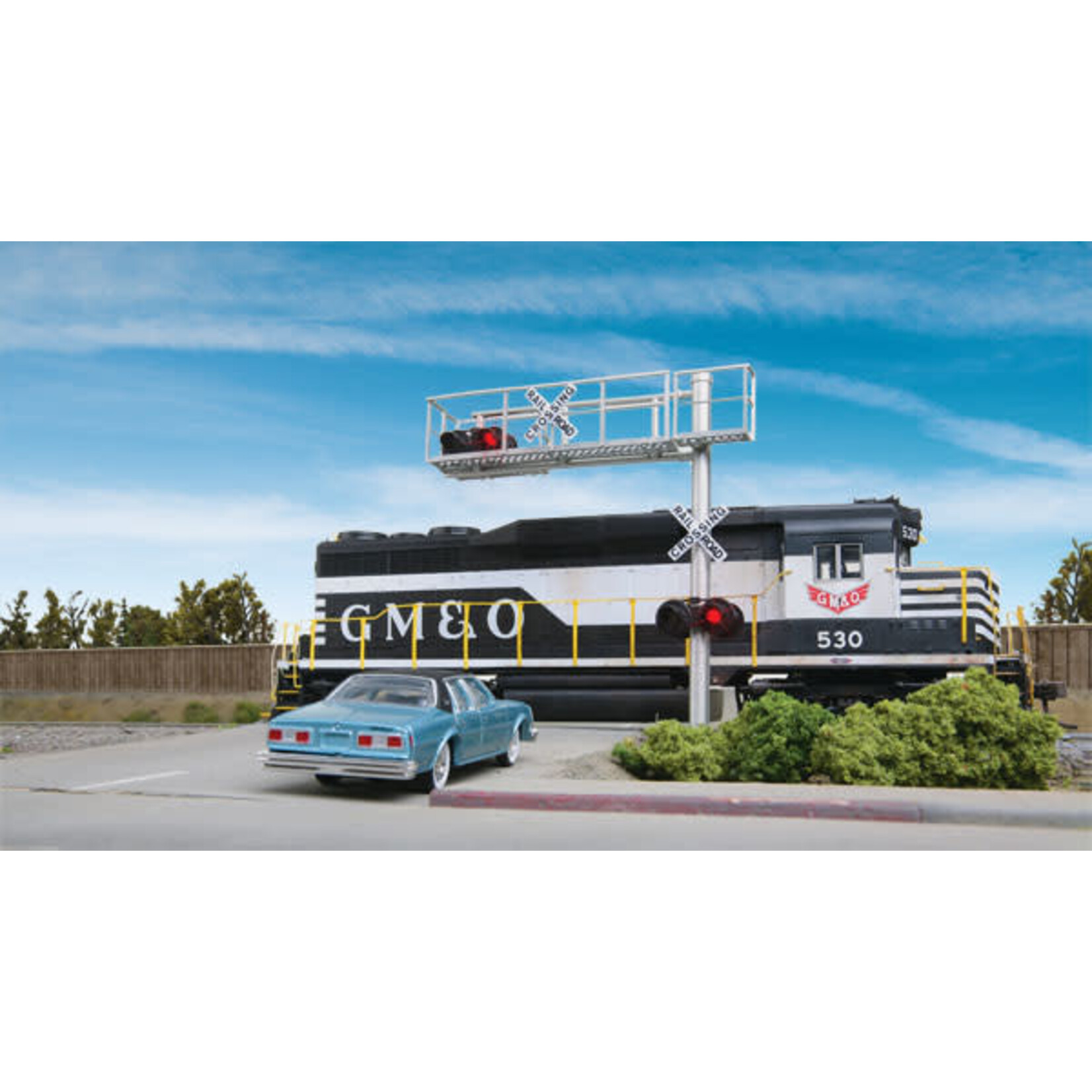 Walthers 9494331 HO Modern Cantilever Grade Crossing Signal