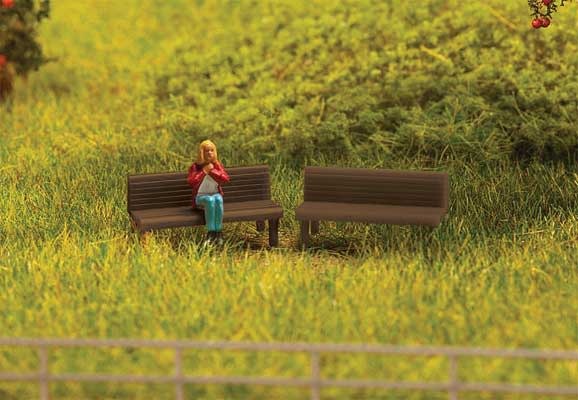 9494146 HO Benches - 8 Piece