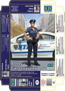 24027 1/24 Ashley Modern Police Woman