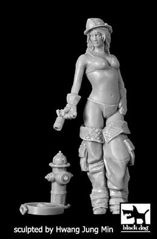 32037 Black Dog 1/32 Firewoman 1 Firefighter Girl Posing near a Hydrant