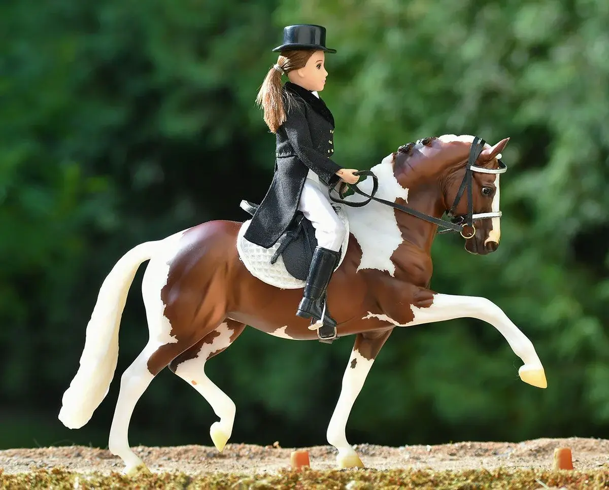 1830 Adiah HP 1:9