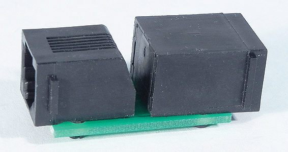 524235 UTP-CAT5 Adapter 2 Socket Adapter to Convert from RJ12 Socket