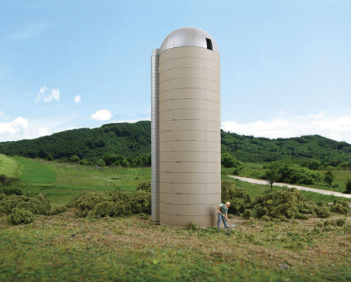 9333332 HO Rural Concrete-Style Silo Kit