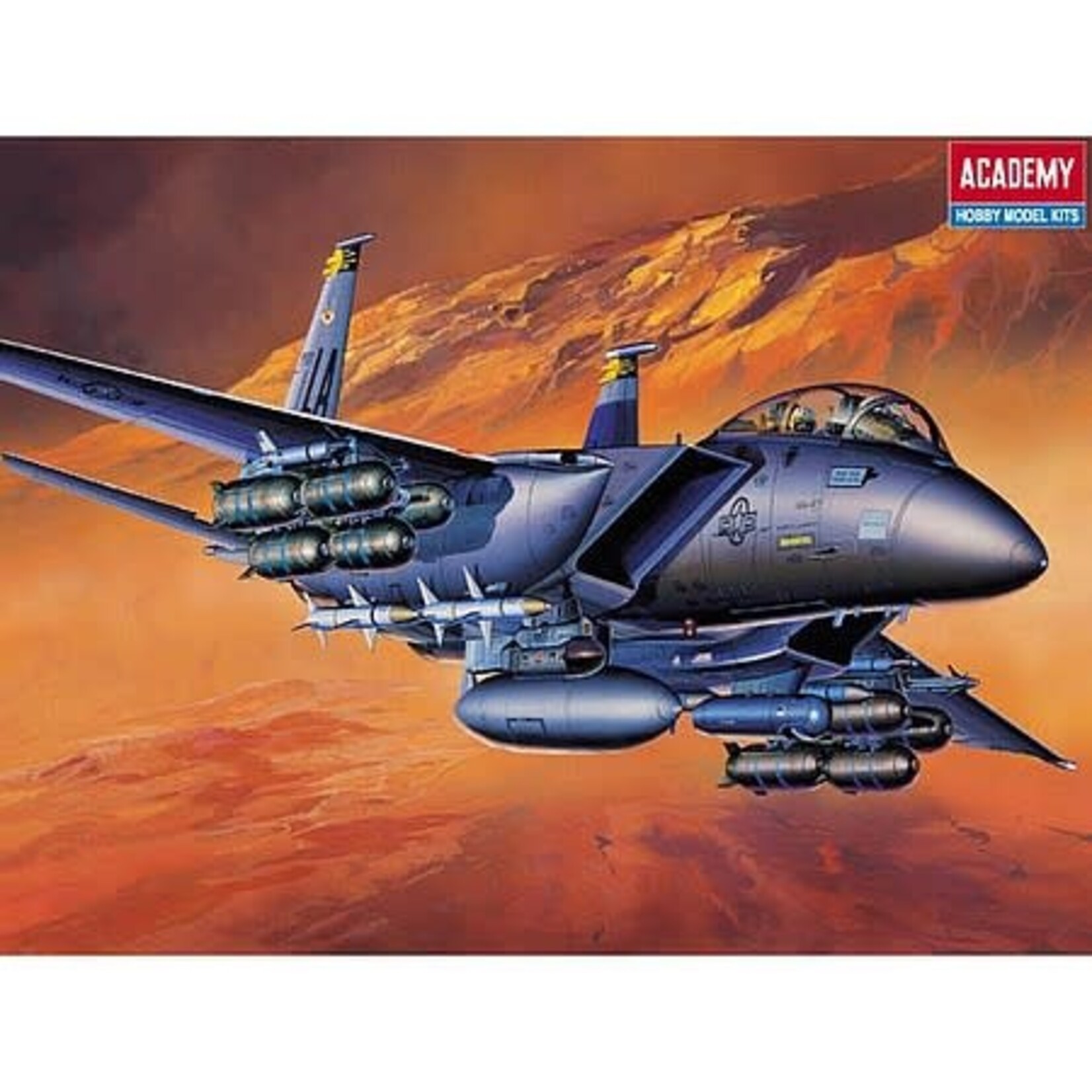 Academy 12478 1/72 F15E Strike Eagle USAF Fighter