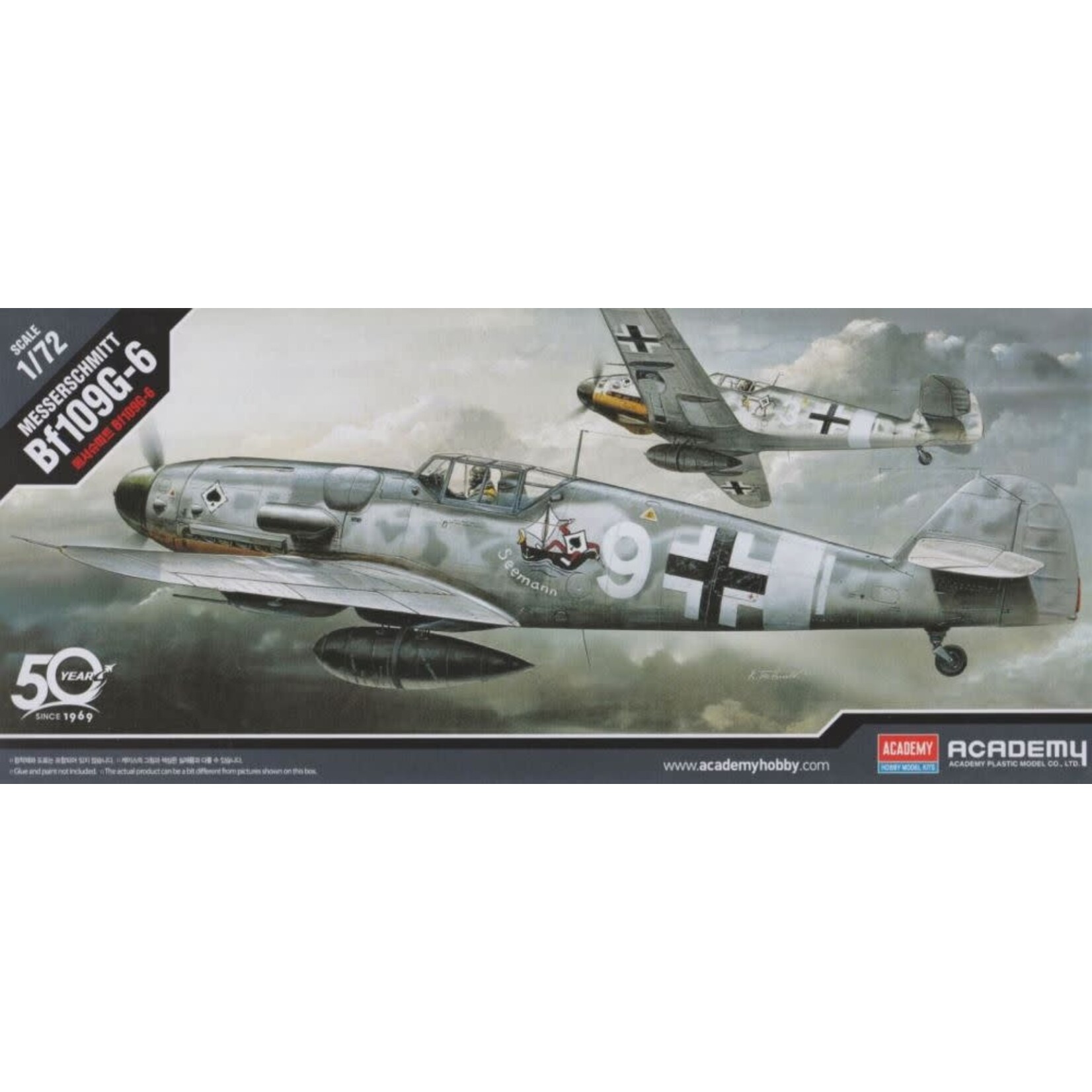 Academy 12467 1/72 Bf109G6 Fighter