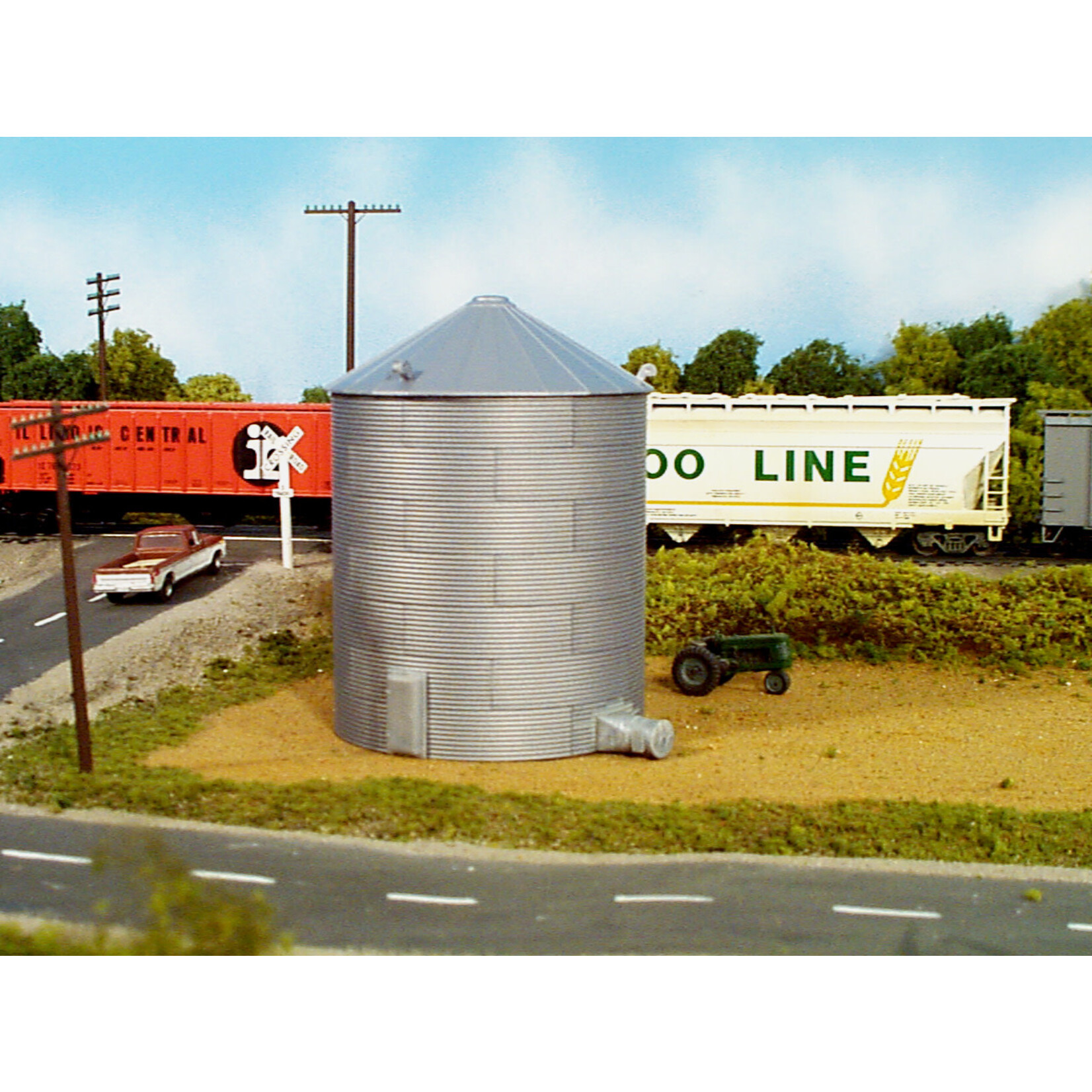 Rix 304 HO 33' Tall Corrugated Grain Bin Kit
