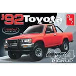 AMT 1425 1992 Toyota 4x4 Pickup