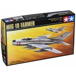Tamiya 61609 MiG-19 Farmer-E