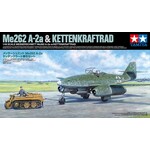 Tamiya 25215 Messerschmitt Me262 A-2a & Kettenkraftrad
