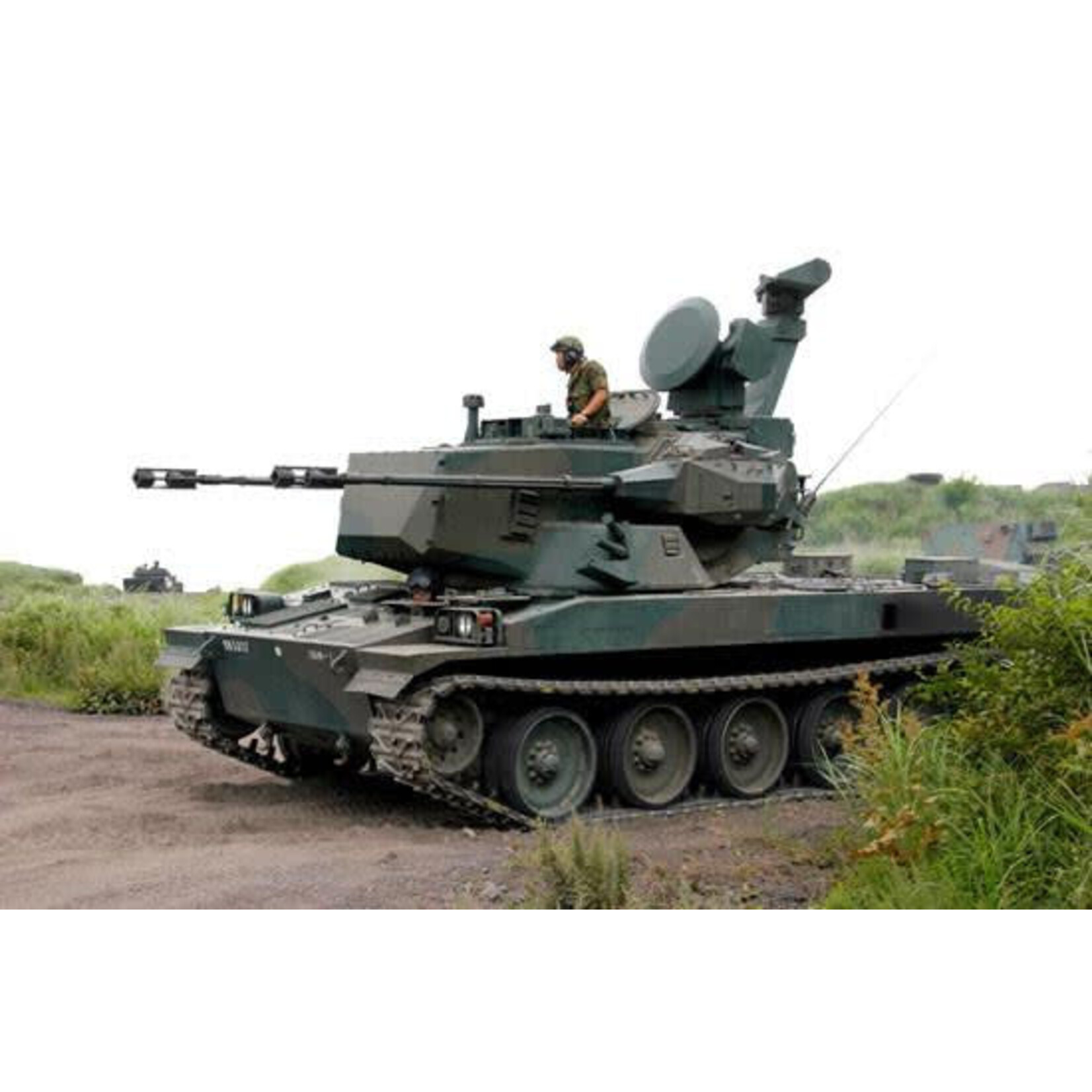 Trumpeter 1599 1/35 JGSDF Type 87 AW Self Propelled Anti Aircraft Gun