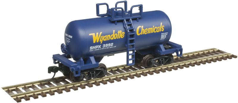 50005012 N Wyndote Beer Can Car