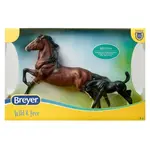 Breyer 62227 Wild & Free Horse & Foal 1:12