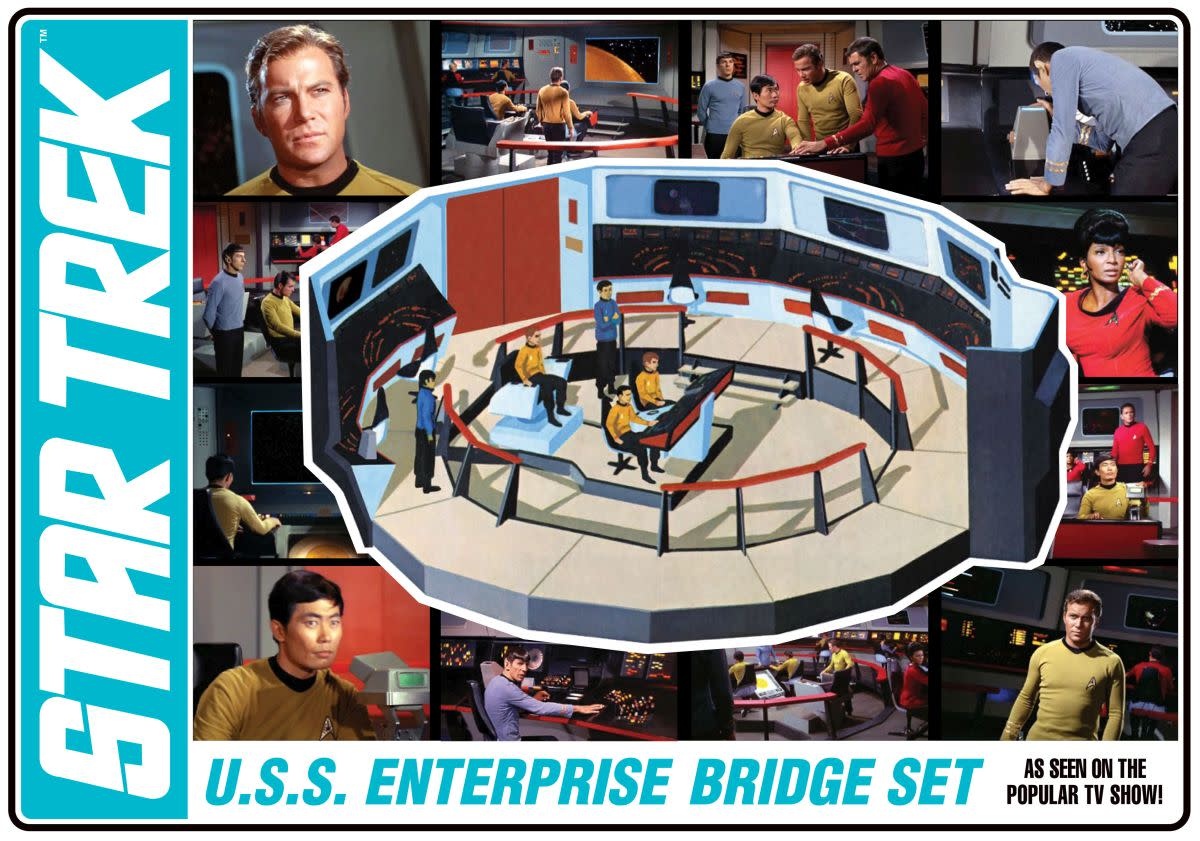 1270 Star Trek U.S.S. Enterprise Bridge