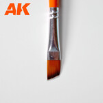 AK Interactive 586 ANGLE Weathering Brush