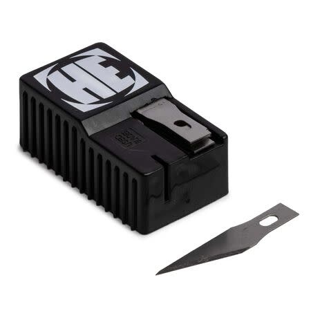 Blades #11 Light Duty w/ Dispenser - 15 Pack