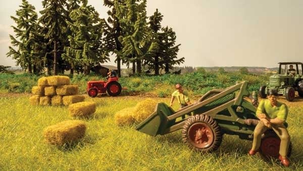 9494137 HO Square Hay Bales 36 Piece