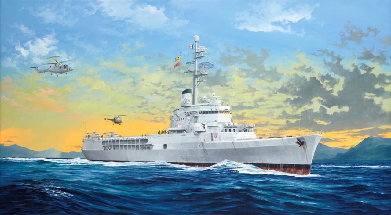 5635 1/350 French Jeanne D'Arc Navy Helicopter Cruiser Ship 2008