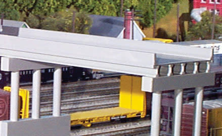 111 HO Modern Highway Overpass - Scale 50' 15.2m