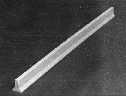 115 HO Modern Median Divider - 4 Pack