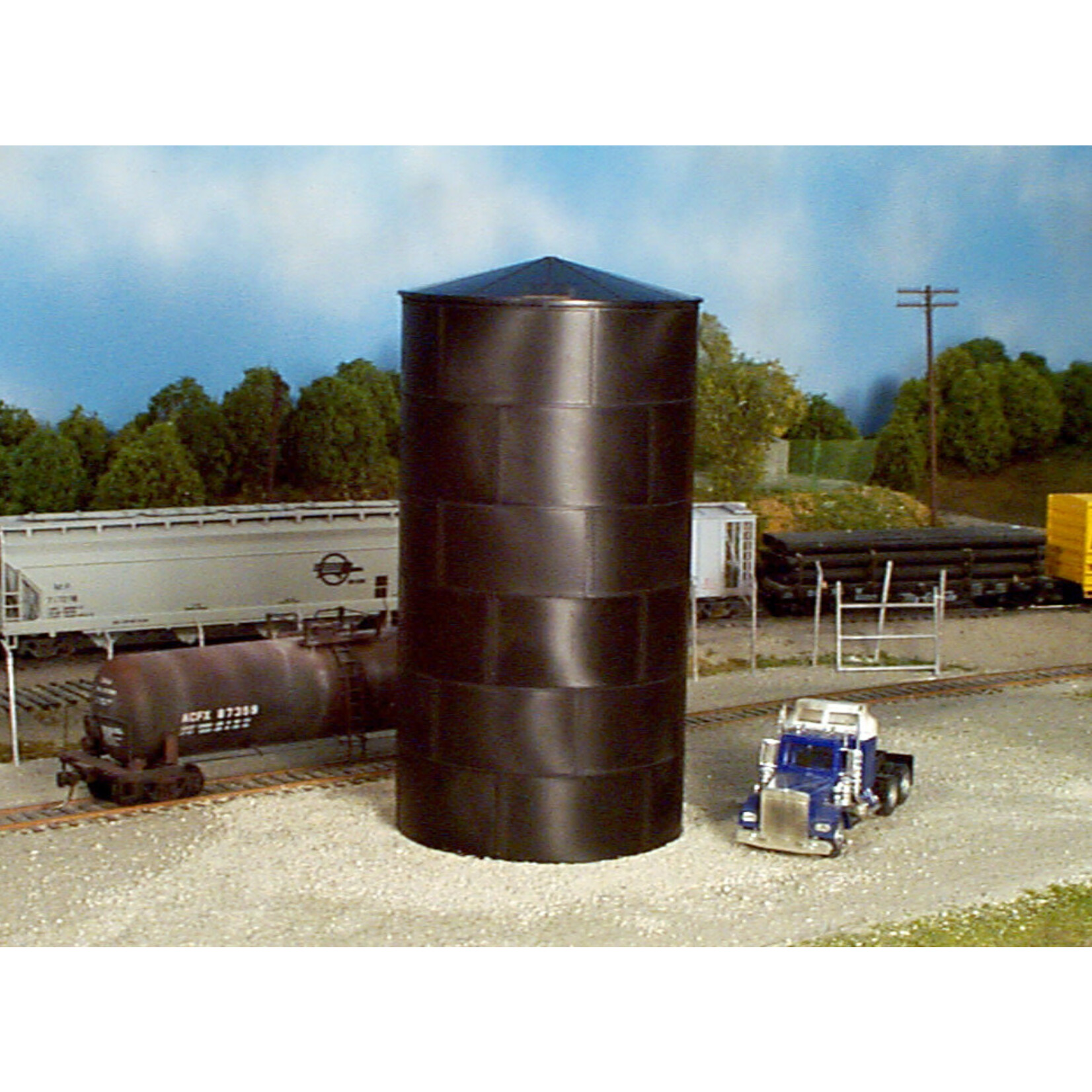 Rix 504 HO Peaked Top Water/Oil Tank Kit - 43' Scale