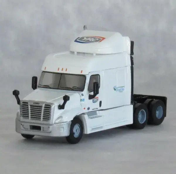 4259001 Semi Tractor Cascadia YRC #1