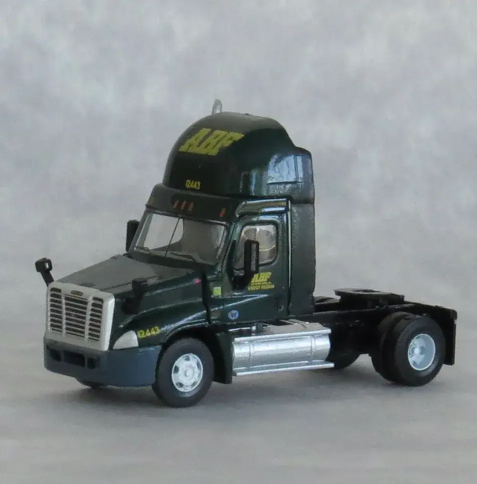 4259303 Semi Tractor Cascadia ABF #12458
