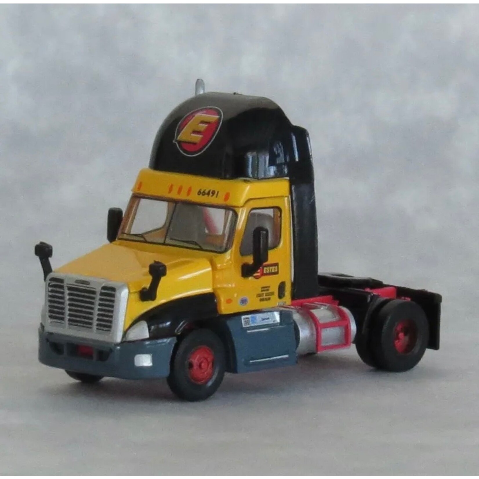 Train Worx 4259401 Semi Tractor Cascadia ESTES #66491