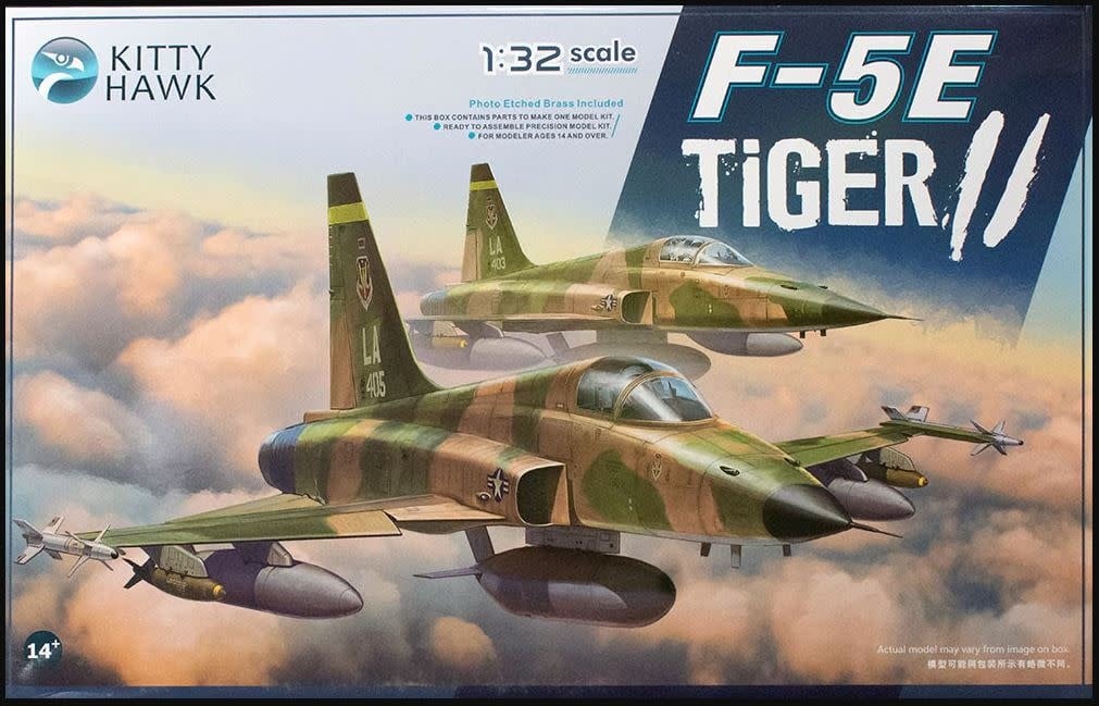 32018 1/32 F5E Tiger II Fighter