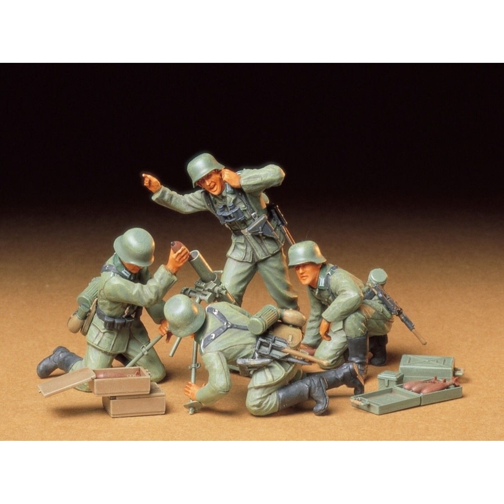 Tamiya 35193 German Infantry Mortar Team