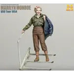 Xplus 200245 1/8 Marilyn Monroe USO Tour 1954 w/ Airplane Stair Section