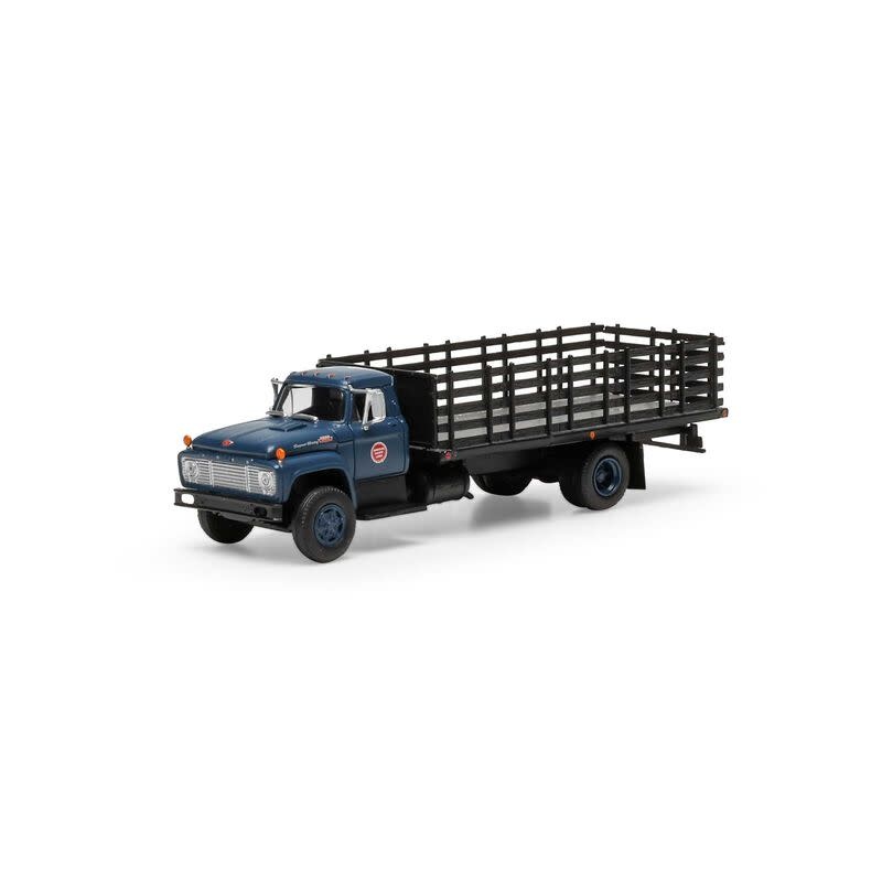 84726 HO Ford F-850 Stakebed MP 123